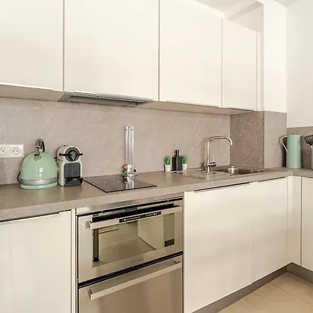 Ferienwohnung Magnifique 2 Pieces Avec Balcon Proche Martinez Et Croisette Cannes Exterior foto
