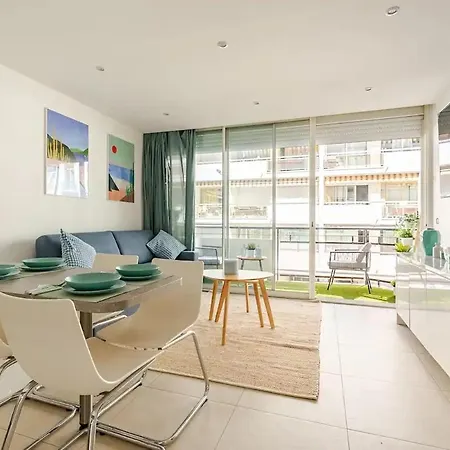 Ferienwohnung Magnifique 2 Pieces Avec Balcon Proche Martinez Et Croisette Cannes Exterior foto